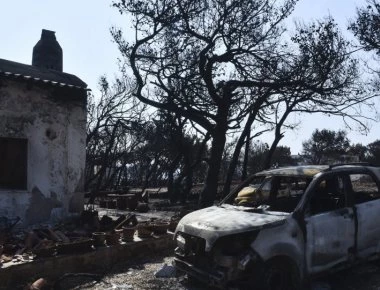 Ομολογία Πολάκη: «Σε απλό θάλαμο νοσηλευόταν η εγκαυματίας που πέθανε σήμερα» (φωτο- βίντεο)